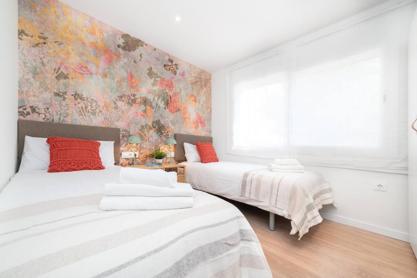 Soler Apartments Sant Adria de Besos Dış mekan fotoğraf