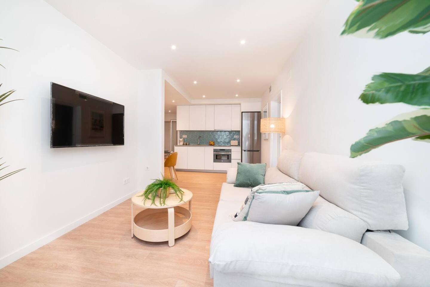 Soler Apartments Sant Adria de Besos Dış mekan fotoğraf